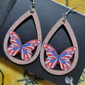 Americana Print Butterfly Detail Water Drop Earrings